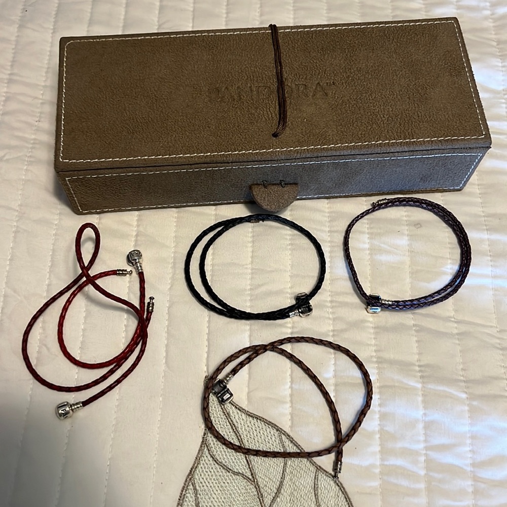 PANDORA JEWELRY BOX,  BONUS 4 leather 4 necklaces and one bracelet